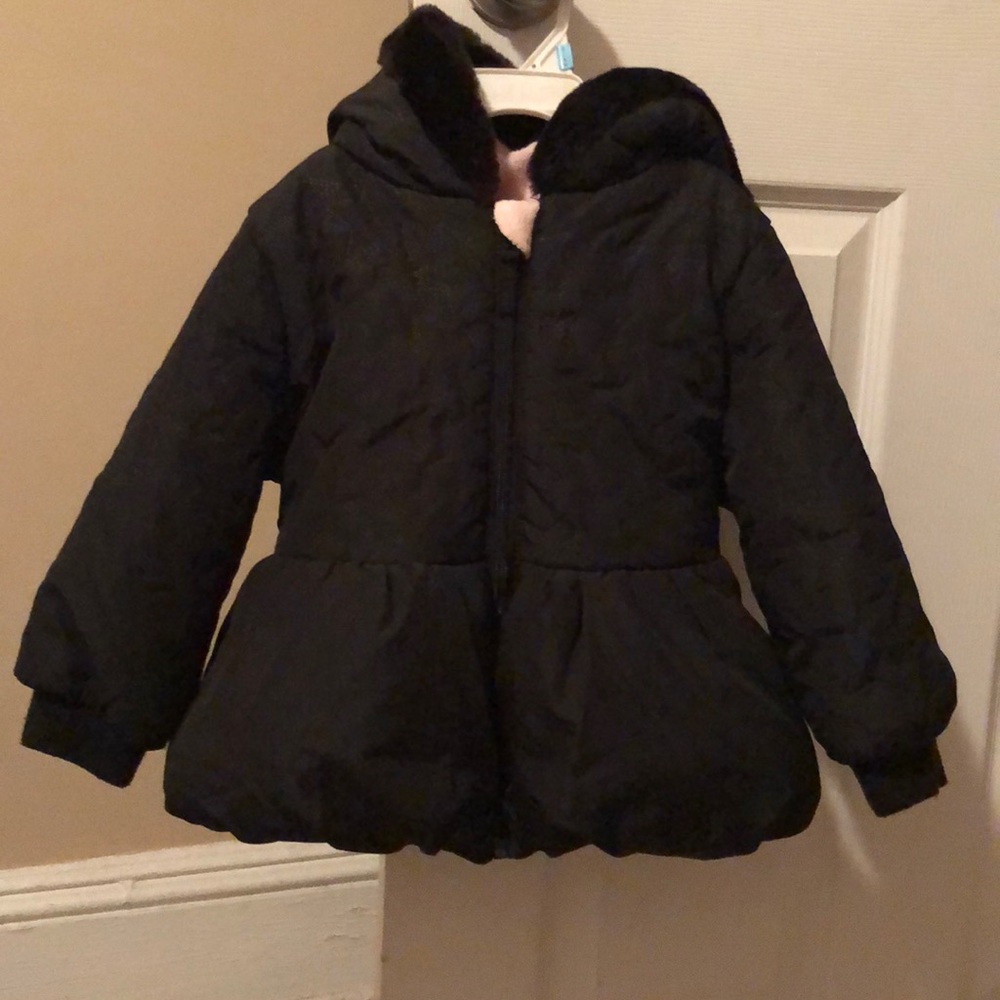 Like new Rothschild  girls 3T jacket in black
